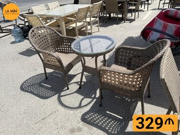 Ütüləmə lövhələri: Yumru masa, 2 stul, Açılmayan, Stullar ilə, Həsir toxunuşlu