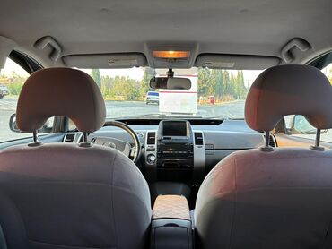 niva ucun oturacaqlar: Toyota Prius: 1.5 l | 2006 il Hetçbek