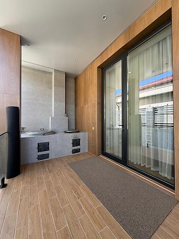 Продажа коттеджей и домов: Продаётся новый 6-комнатный дом в районе Байтик Площадь: 300 м² — 27