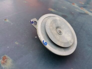 Auto delovi: Sirena Lada 2121,21213,21214 Niva broj 6. Polovno, ocuvano. Skinuto — 1