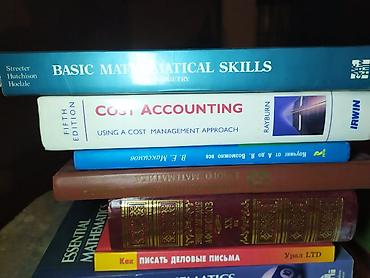 Другие книги и журналы: Продам книги могу здать в аренду с залогом цена покупки 90-240 сом — 17