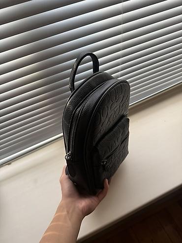 Рюкзаки: Сумка Coach Компактная барсетка из черной фактурной кожи с тисненным — 6