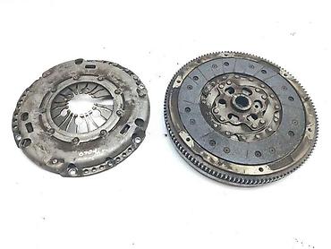 ml auto vrnjacka banja: SET KVAČILA ZA VOLKSWAGEN POLO OD 2009. DO 2017. GOD. | Polovni — 3