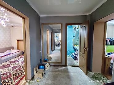 возле дороги: 3 комнаты, 62 м², Индивидуалка, 3 этаж — 2