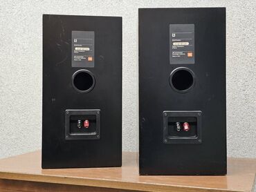 Zvučnici i stereo sistemi: JBL dvosistemske bookshelf zvučne kutije - Brend i model: JBL — 10