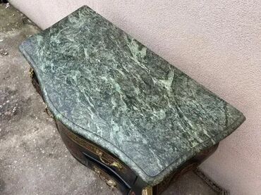 Stilske komode: Stara stilska Boulle trbušasta komoda sa mermerom Stara stilska Boulle — 2