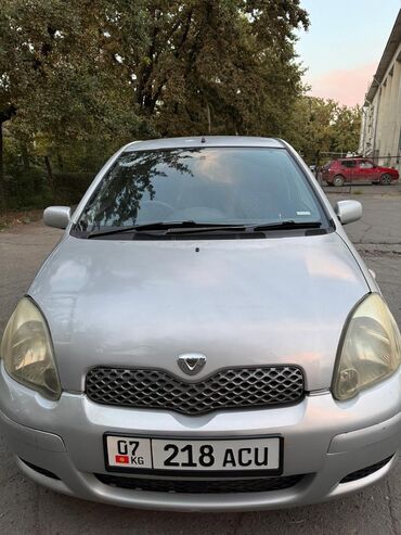 колф 3: Toyota Vitz: 2002 г., 1.3 л, Автомат, Бензин