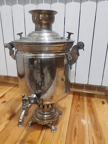 samovar qiyməti: 7 litir su tutur hec bir problemi yoxdu əla vəziyyətdədir qiyməti 220 — 3