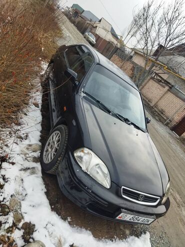 обмен на малалитрашку: Honda Civic: 1997 г., 1.6 л, Механика, Бензин, Седан