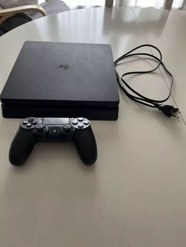 playstation 4 oyun yazılması: PlayStation 4 slim (1tb) uzerinde 1 pult verilir Pes 2020 (15manat)