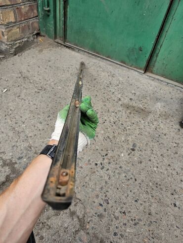 Декоративные накладки: Декоративные накладки Резина, Mercedes-Benz, 1984 г., Б/у, Платная доставка, Самовывоз — 5