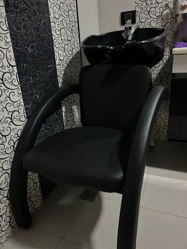 Toxumlar: Moyka ideal veziyyetde 180azn nefciler 7981 Gunel1 (M)