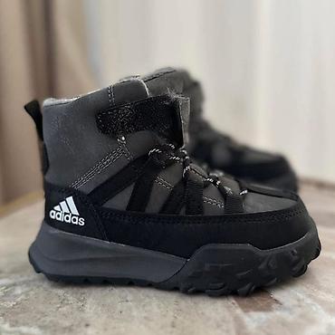 cizme ugg type 1 per page 40: Dečiji čizmice od 25 do 36 1par 3500
din ili 2 para 5700 din — 3