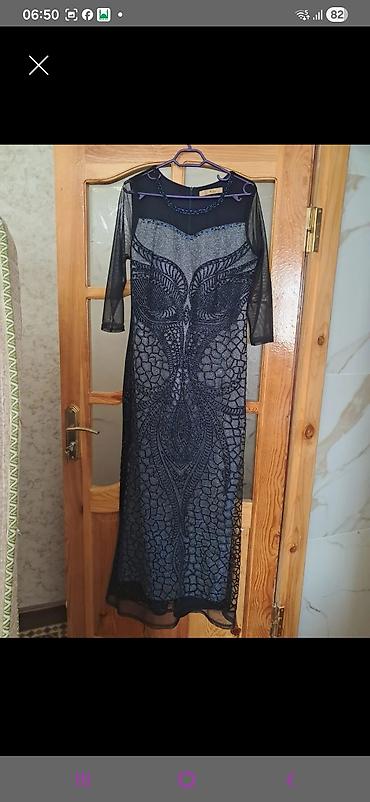 Zərif gecə libası – tünd göy/qara tonlarda, uzun model. - Üst qat
