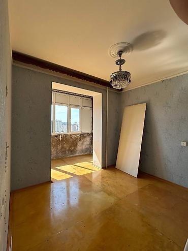 Mənzillər: Bakı, Qaraçuxur qəs., 4 otaqlı, Köhnə tikili, 100 kv. m — 4