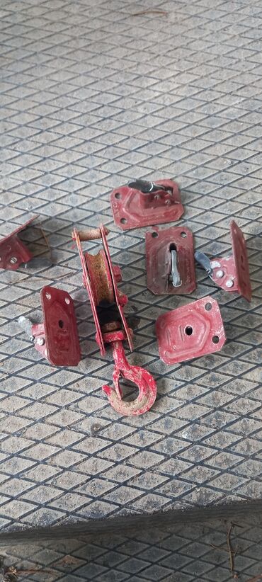 Digər texniki əl alətləri: Telfer və apalovka tutacağları - Şamaxinkada sürücüyə 40 manat verib — 5