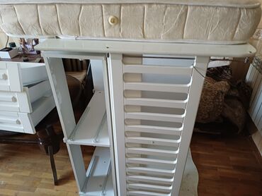 Beşiklər: Oğlan və qız üçün, İşlənmiş, Yumru, Beşik, Dəst ilə, Matras ilə, Yellənmə mexanizmsiz
