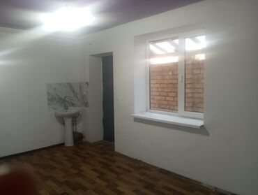 сколько стоит парковочное место: 2 комната ижарага берилет, ар бири 15 м2, ичинде раковинамуздак суу