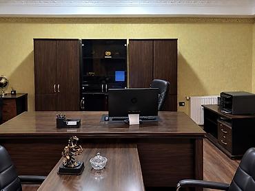 Ofis mebel dəsti Tərkibi: - Direktor masası: geniş L formalı iş