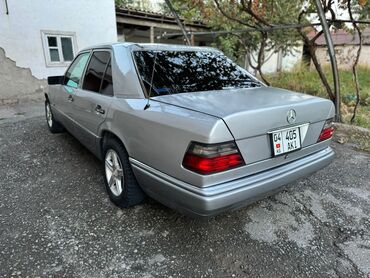 mercedes 220: Mercedes-Benz 220: 1994 г., 2.2 л, Автомат, Бензин, Седан