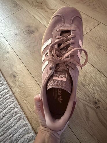 Patike: Adidas, 40 — 11