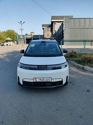 hongqi ehs9: Tesla : 2026 г., Электромобиль, Кроссовер — 1