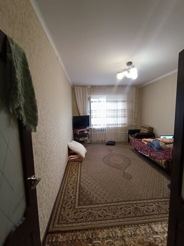 2 комнаты собственник без подселения с мебелью полностью: 2 комнаты, 60 м², 105 серия, 1 этаж, Косметический ремонт
