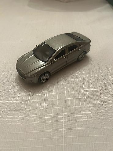Oyuncaq nəqliyyat: Metal miniatür sedan model avtomobil - Korpus: metal gövdə, detallı — 4