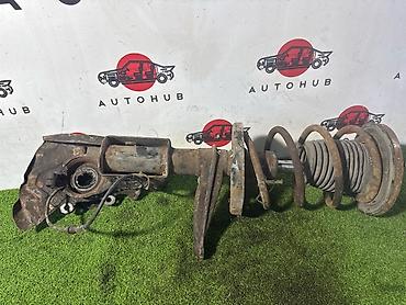 Амортизатор передний левый в сборе для Audi 100 C4, двигатель 2.0, год