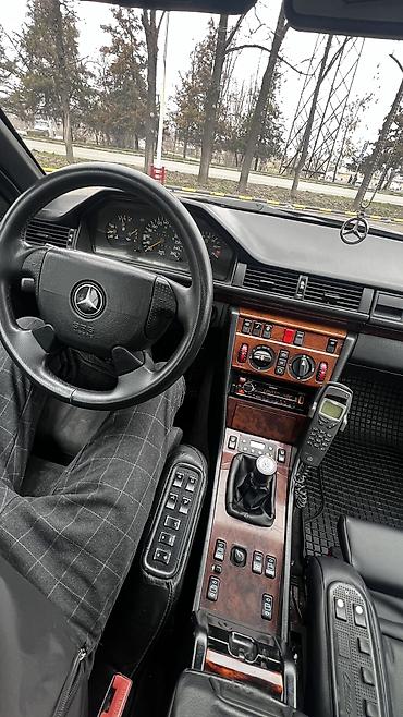 Mercedes-Benz: Mercedes-Benz E-Class: 1992 г., 3.6 л, Механика, Бензин, Купе — 9