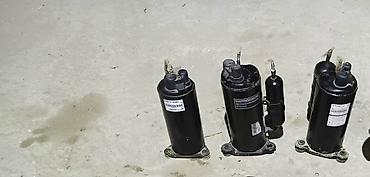 kompressor teh: Kompressor 12mini-2ədəd kompressor 9mini -1ədəd - Şaquli silindrik — 1