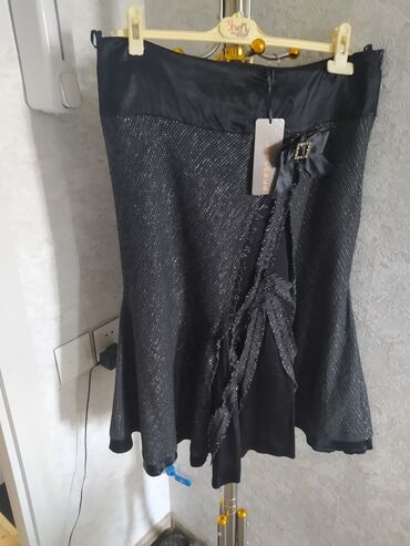 Ətəklər: Her ölcude maraqlı yübkalar. Şekillerde normal görünmeye bilər ancaq — 3