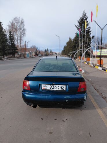 Audi: Audi A4: 1997 г., 1.8 л, Автомат, Бензин, Седан — 3