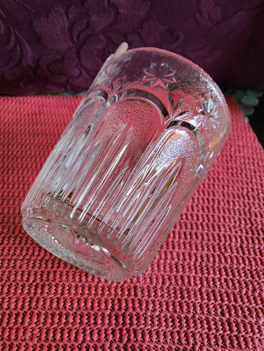 Kompleti posuđa: Kibla nova za led presovano cesko staklo. 70,80te. Visina sa na lalafo.rs — 10 Kompleti posuđa: Kibla nova za led presovano cesko staklo. 70,80te. Visina sa — 10