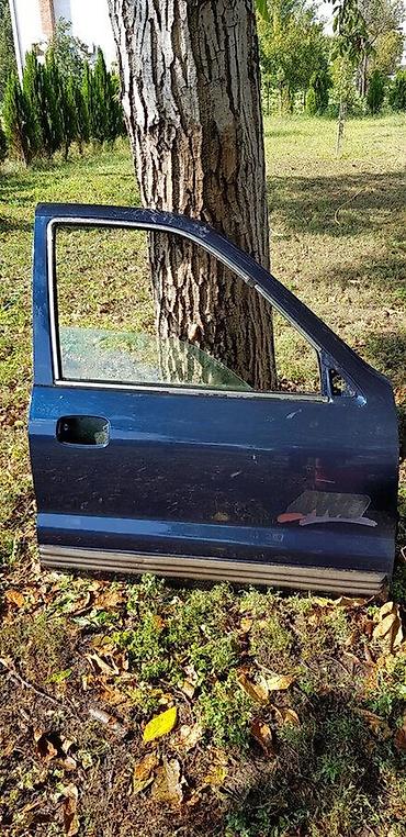 K00 VRATA PREDNJA DESNA ZA KIA SPORTAGE OD 1993. DO 2003. GOD