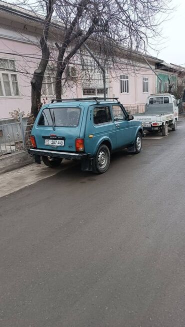 шипы для шины: ВАЗ (ЛАДА) 4x4 Нива: 2003 г., 1.7 л, Механика, Бензин, Внедорожник