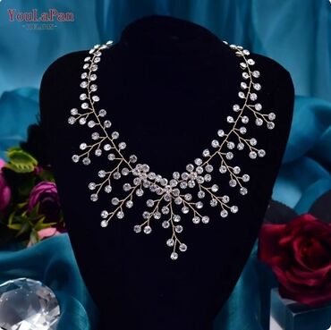 crvena haljina poklon ogrlica: Kristalna ogrlica 2200