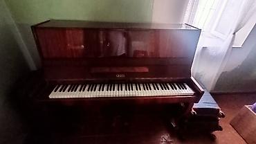 pionino: Göta upright pianino - Model: Göta (şaquli pianino) - Korpus: parlaq — 1