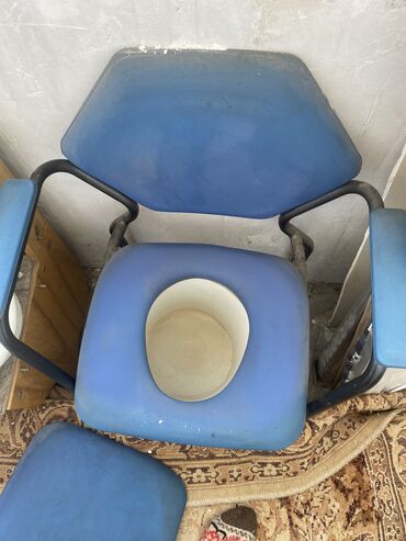 Медтовары: Продаю кресло туалет для пожилых. В хорошем состоянии