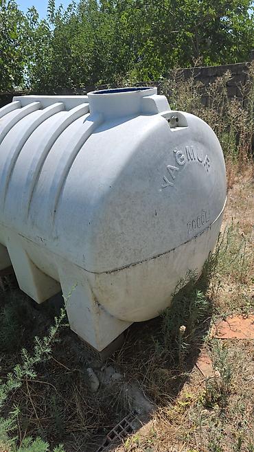 cen su: Bak, Plastik, 2000 l l, İşlənmiş — 2