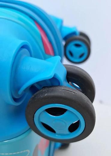 Rančevi, torbe i koferi: Dečji kofer na točkiće – motiv Peppa Pig - Tvrda školjka u — 4