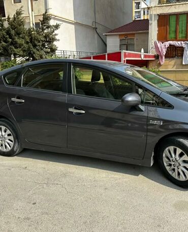 prius jbl: Toyota Prius: 1.8 l | 2015 il Hetçbek