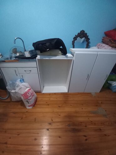 Digər mebel: Mini kukna mebeli satılır 230 manat.iki açılan şkaf bir əlüzyuyan bir