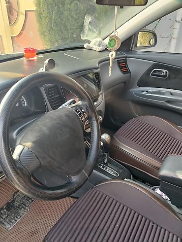 Avtomobil salonu üçün digər detallar: Avtomobil salonu və multimedia sistemi - Qəhvəyi-qara rəng — 11