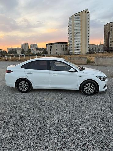 devo matiz: Hyundai Celesta: 2019 г., 1.6 л, Автомат, Бензин, Седан — 3