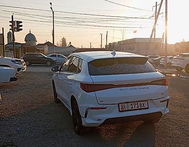 BYD: BYD E2: 2021 г., 1 л, Автомат, Электромобиль, Хэтчбэк — 3