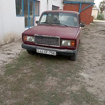 ucuz kamazlar: VAZ 2107 sedan – klassik arxaötürücülü model - Kuzov: 4 qapılı sedan — 4