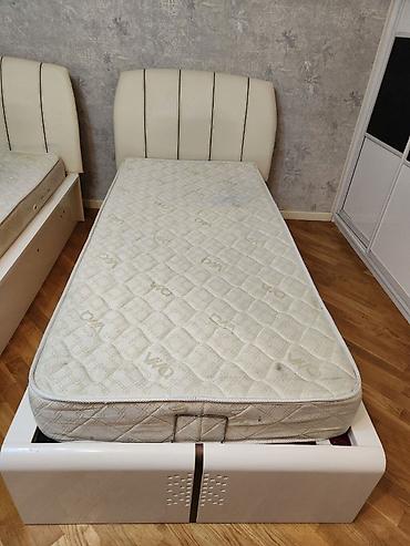 Mebel: İşlənmiş, Təknəfərlik çarpayı, Bazalı, Matras ilə, Türkiyə — 2