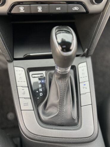 Hyundai: Hyundai Avante: 1.6 l | 2016 il Sedan — 20