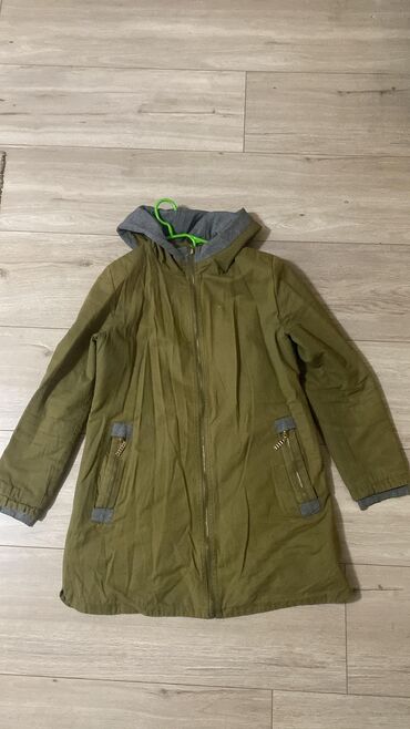Куртки: Женская куртка 2XL (EU 44), цвет - Зеленый